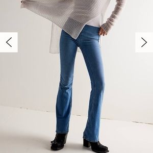 Free people; Penny Pull-On Flare Jeans size 25